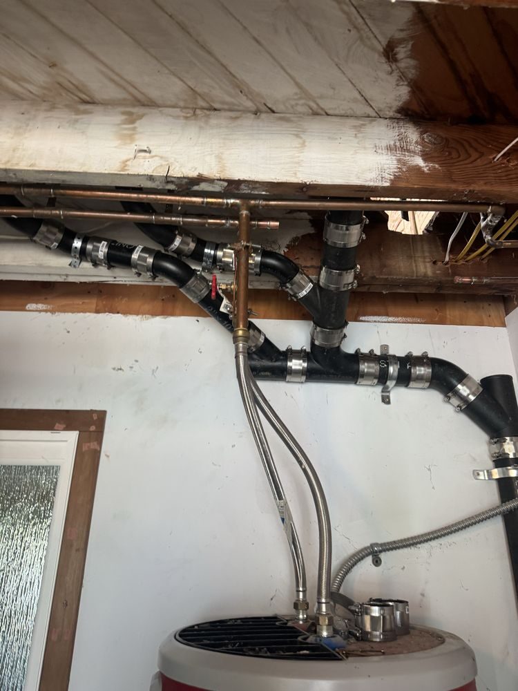 Clean copper plumbing manifold installation by 5Star Plumbing Trusted